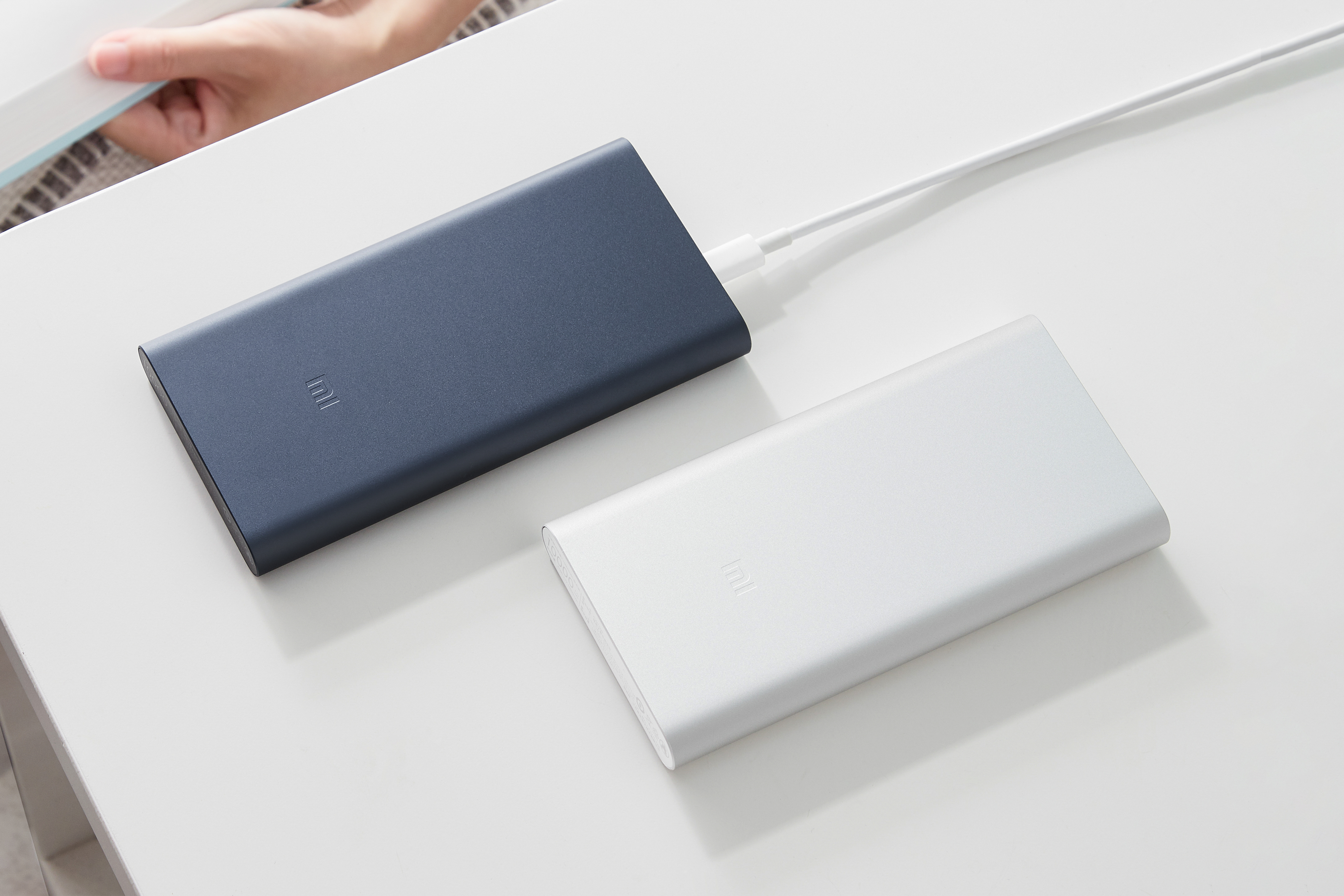 Аккумуляторы xiaomi power bank. Xiaomi Power Bank 10000 Mah. Аккумулятор Xiaomi mi Power Bank 10000. Xiaomi mi Power Bank 3 10000mah plm13zm (Silver). Аккумулятор Xiaomi mi Power Bank 3 10000 (plm13zm).